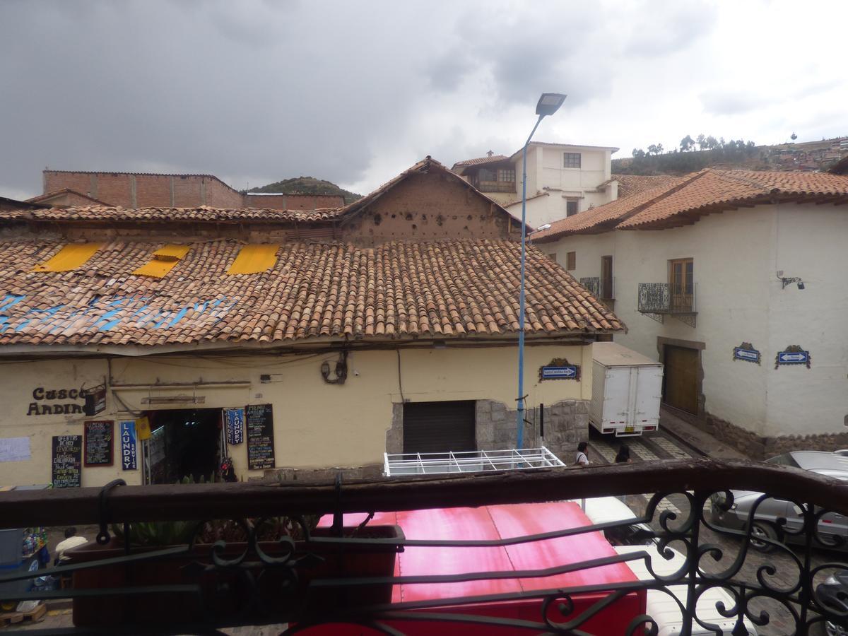 Hostel The Grassshopper Plaza De Armas
