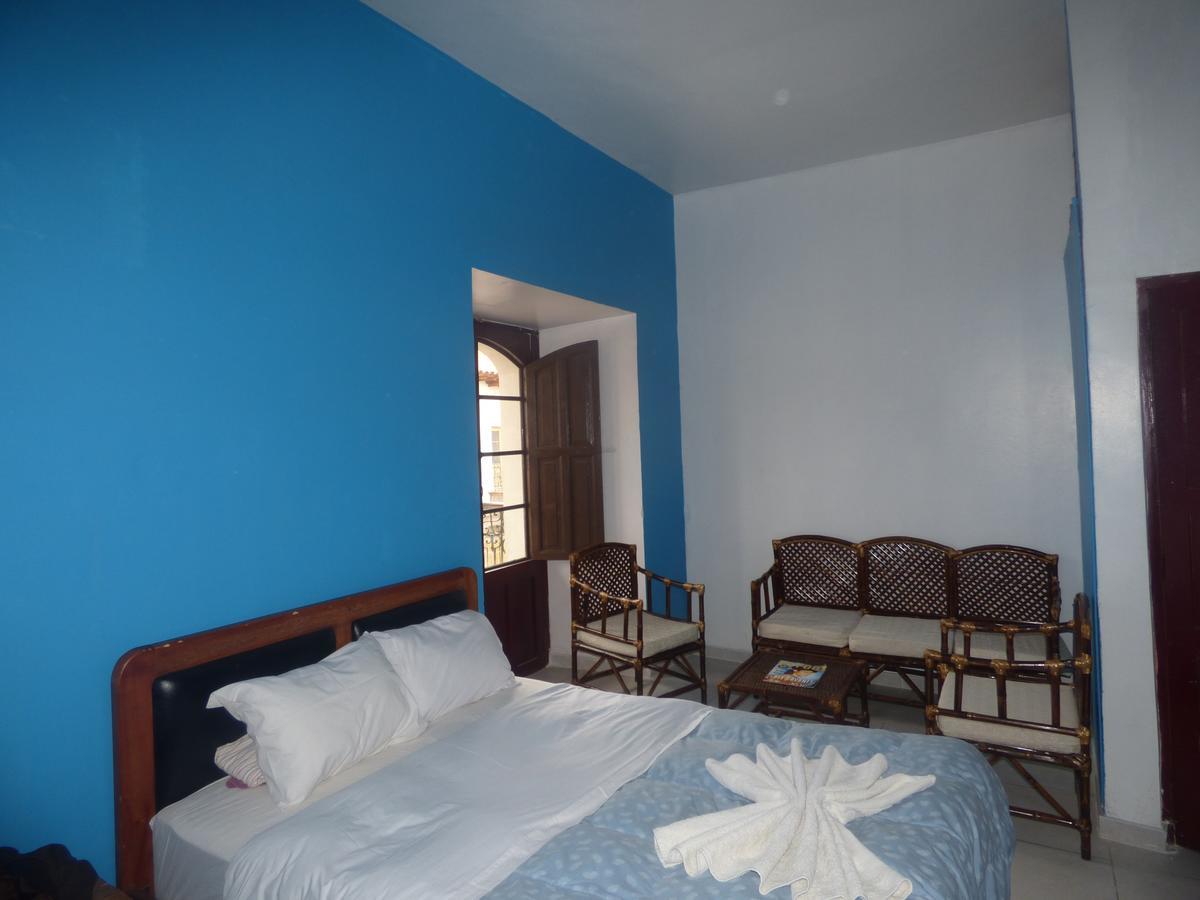 Hostel The Grassshopper Plaza De Armas Cusco