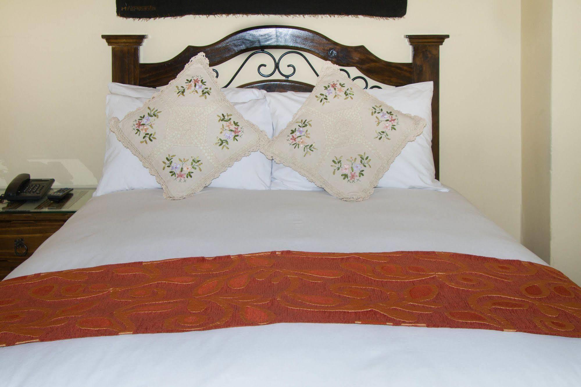 Hotel Rojas 3*
