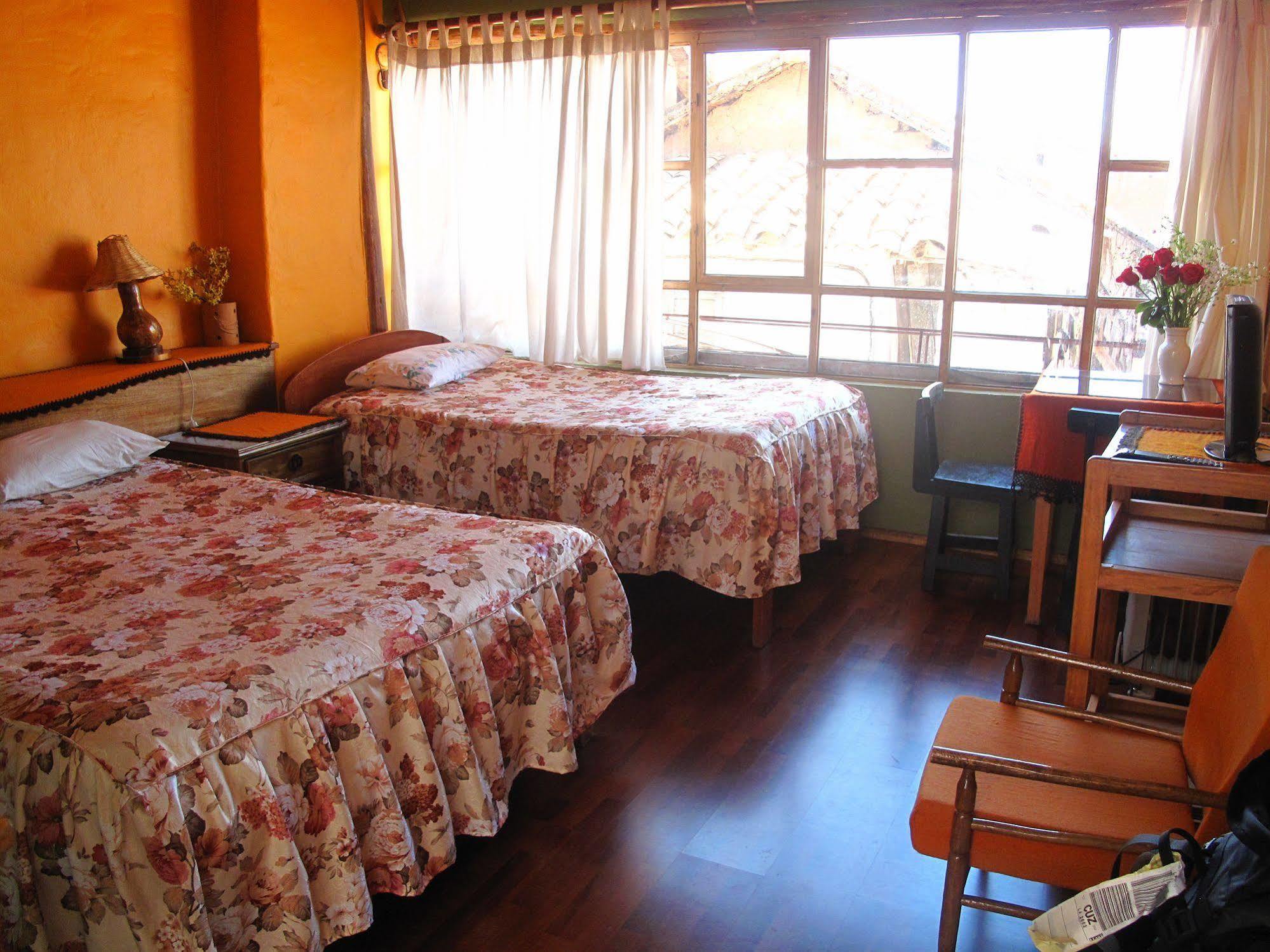 Casa De Mama - The Treehouse Apartahotel