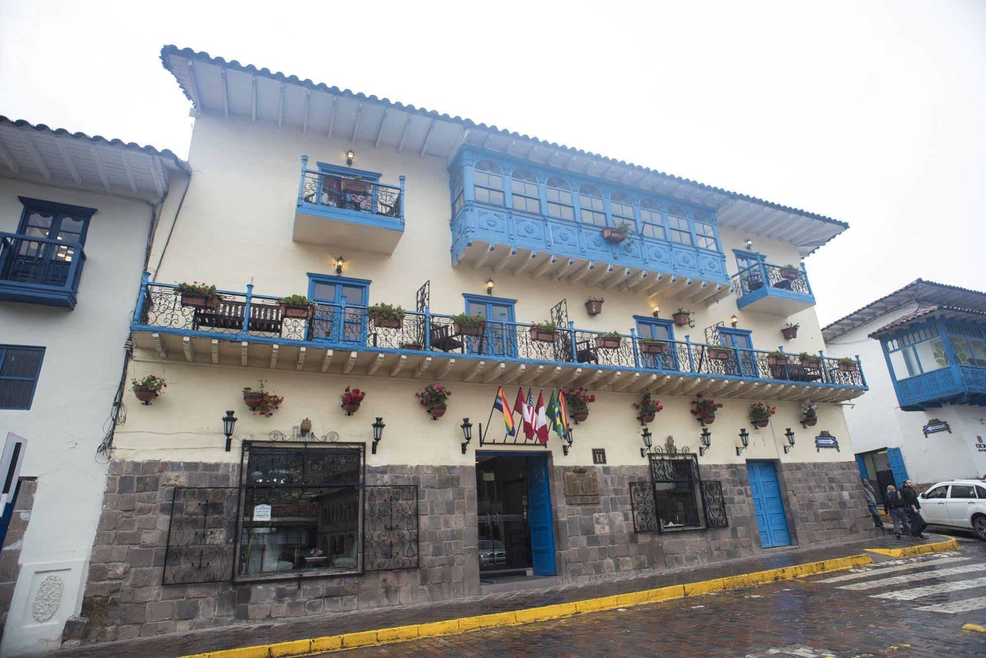 Hacienda Plaza Hotel 3*