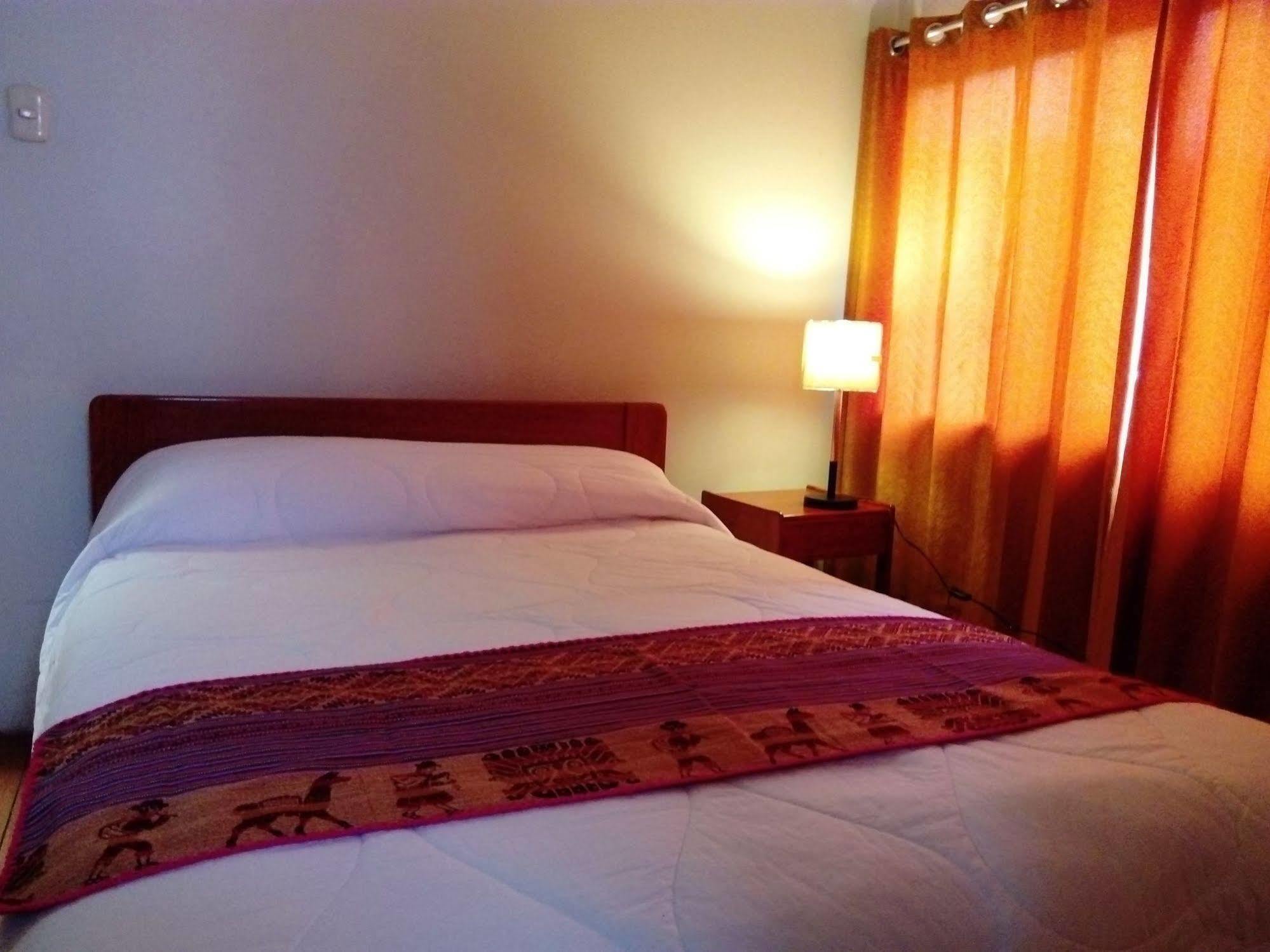 Bed & Breakfast Keros 2*