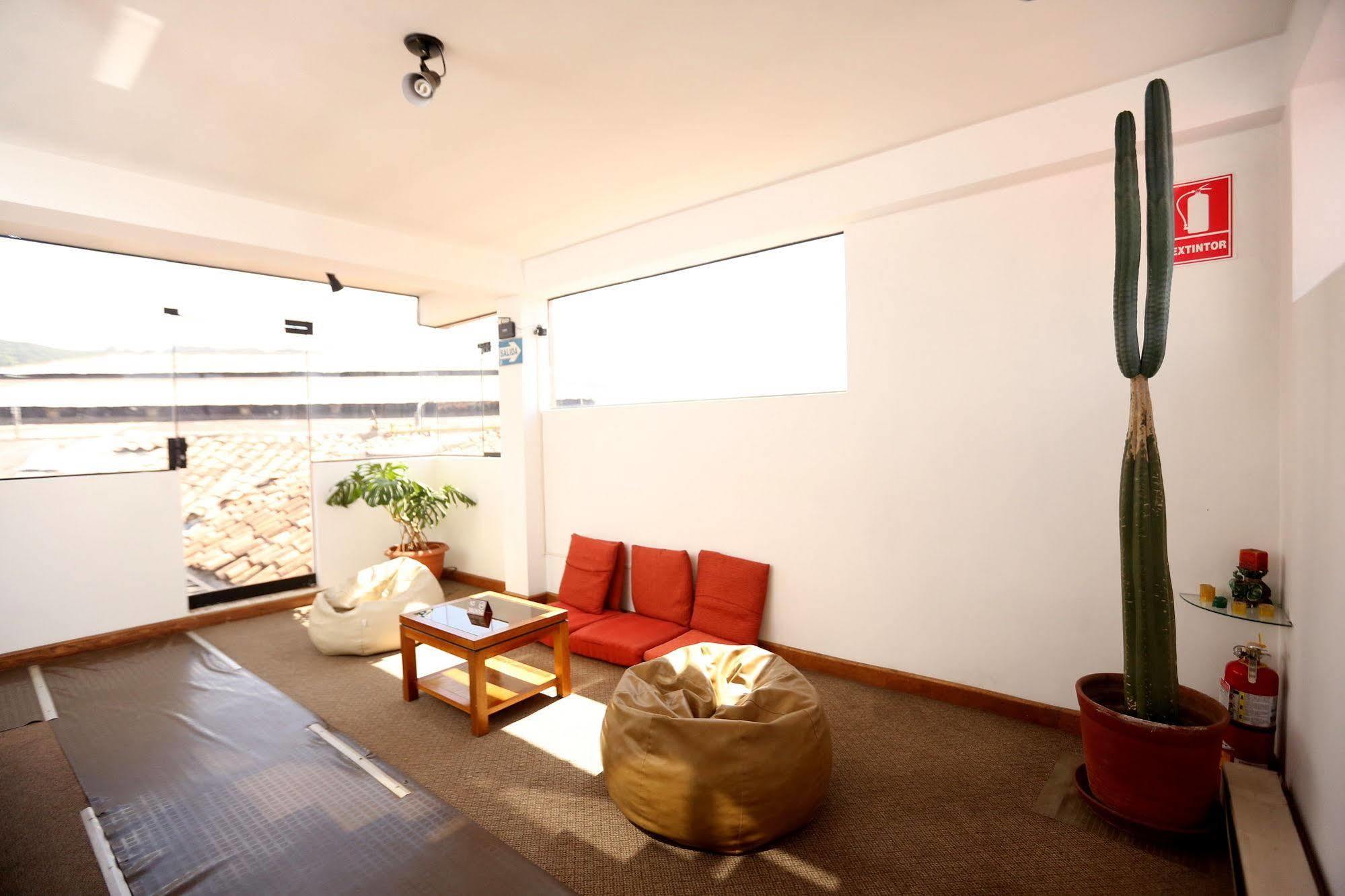 Hotel Antares Mystic 2*