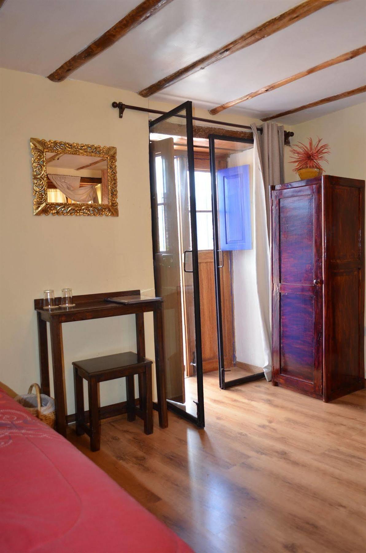 Casona Les Pleiades 2*
