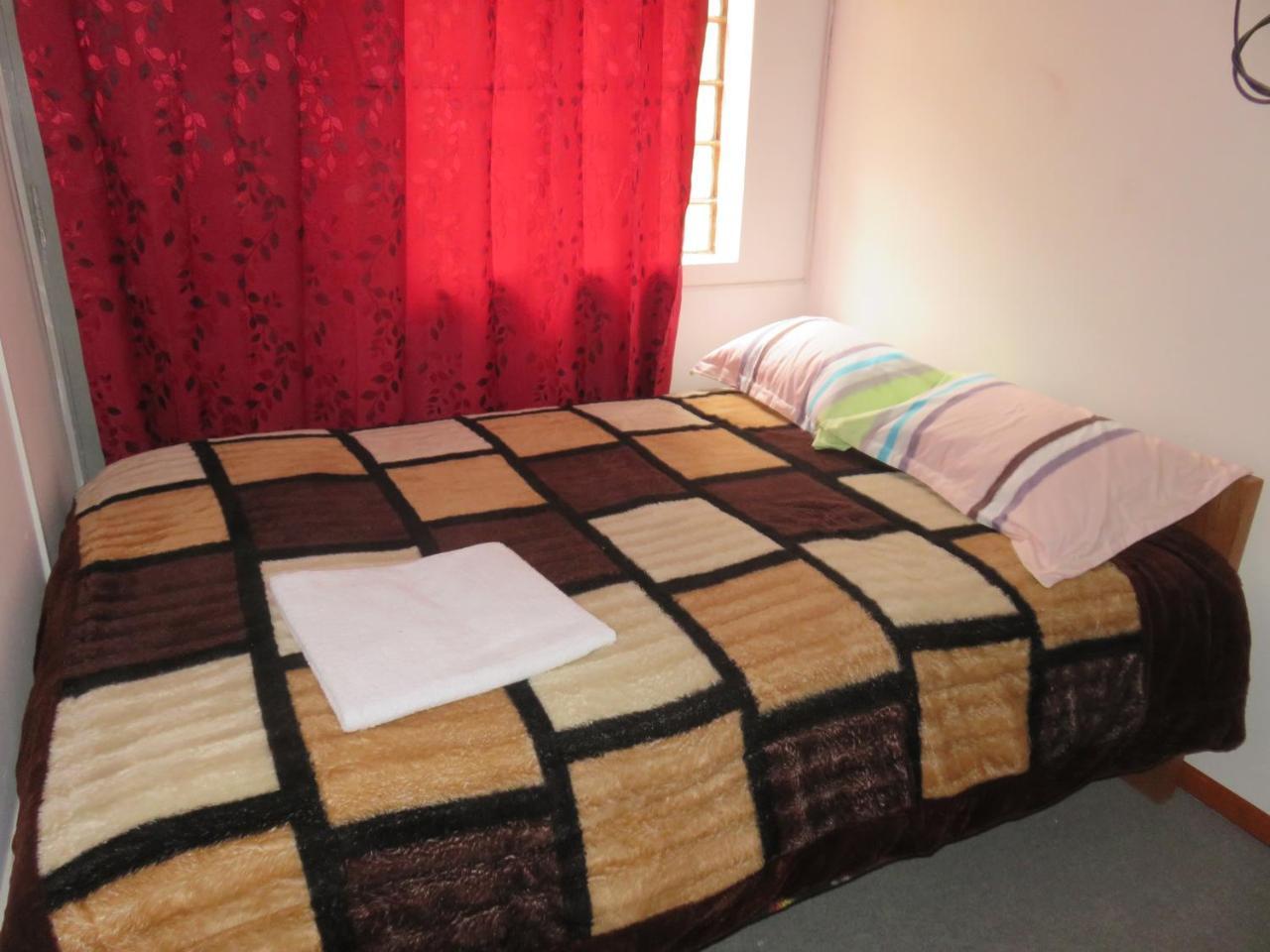 Tinki Hostel *