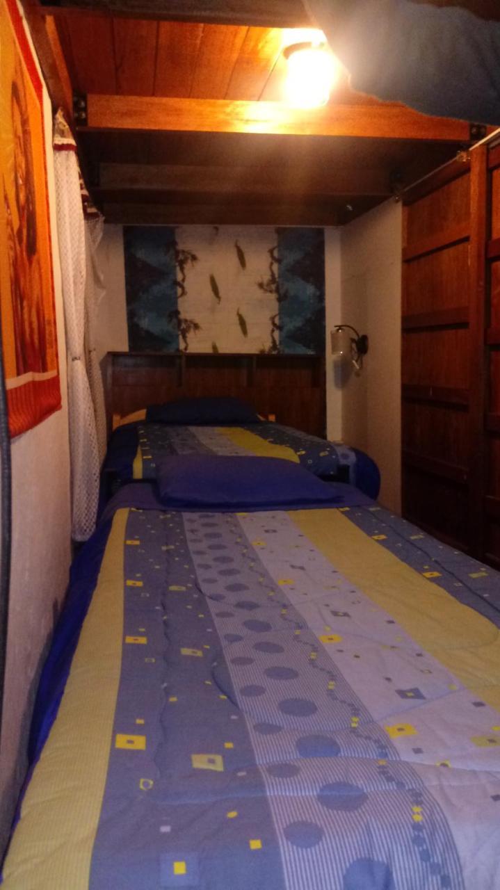 Casona Familiar Mundo Viajero Hostel *