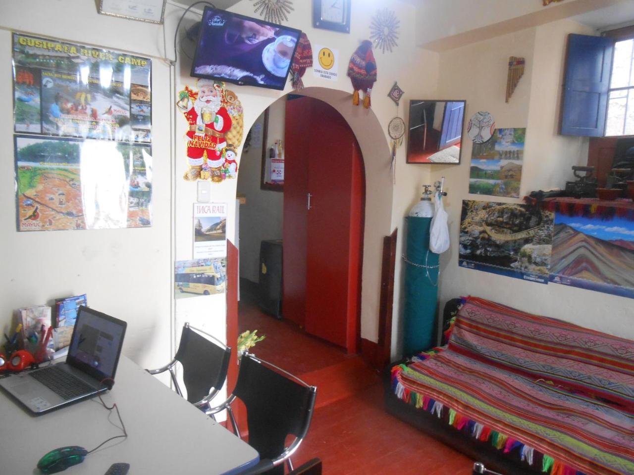 Deyvi's House De Plaza