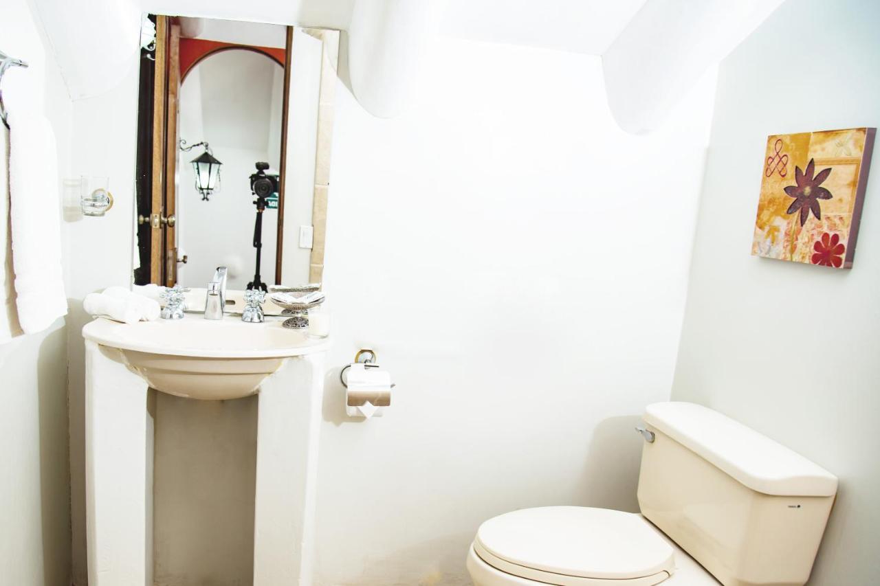 Inn Kori Gems