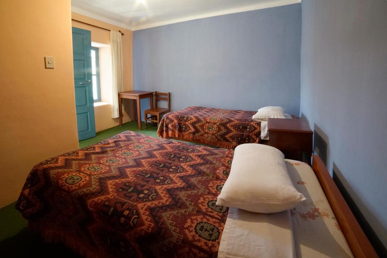 Bed & Breakfast Hostal Suecia 2