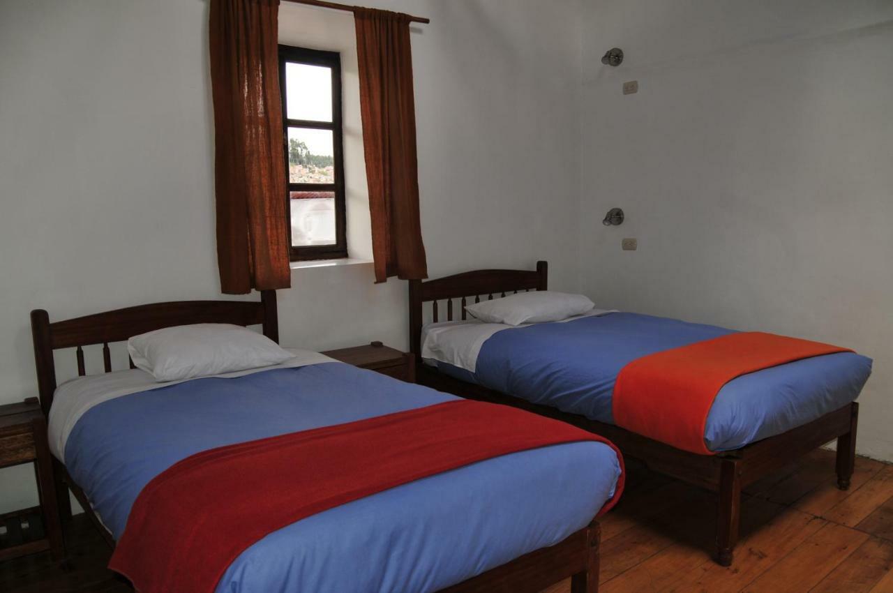 Tucan Hostel *