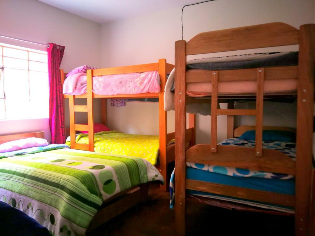 Hostel Tinki