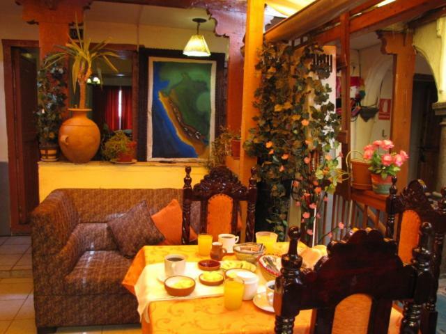 Golden House - Bed & Breakfast 2*