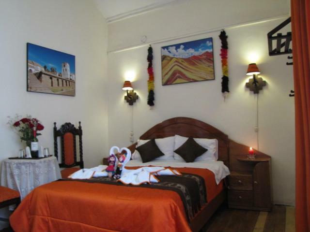 Golden House -