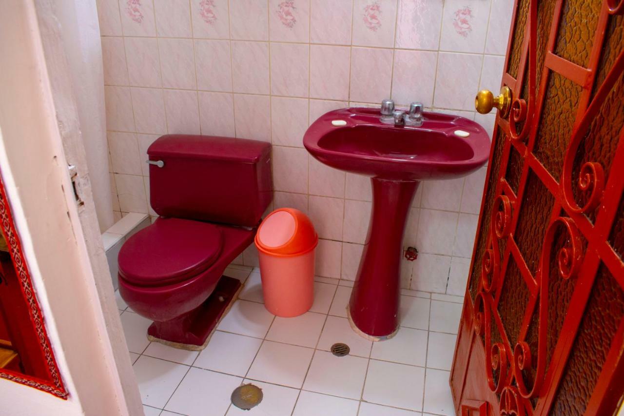 El Monarca Inn 3*