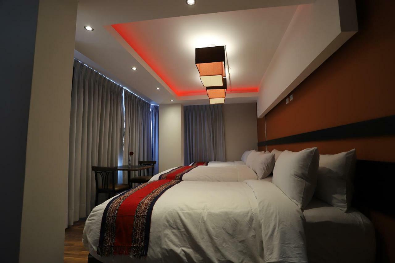 Hotel Capac Ii