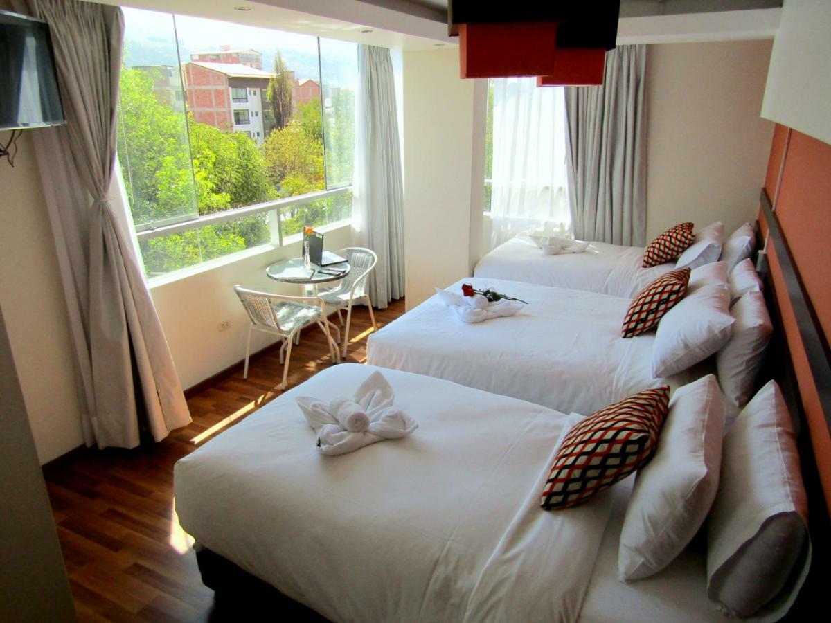 Hotel Capac Ii 2*