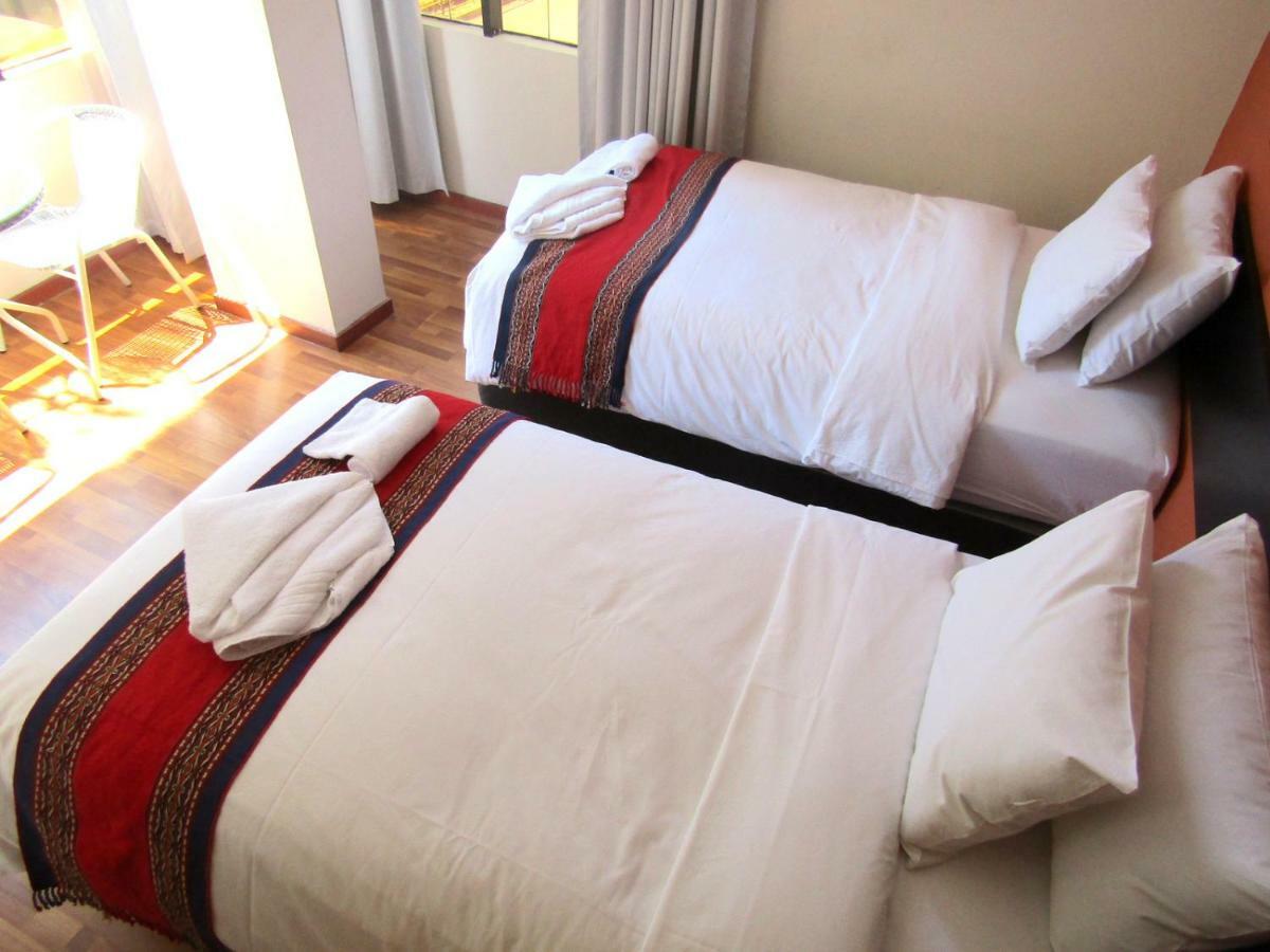 Capac Ii Hotel 2*