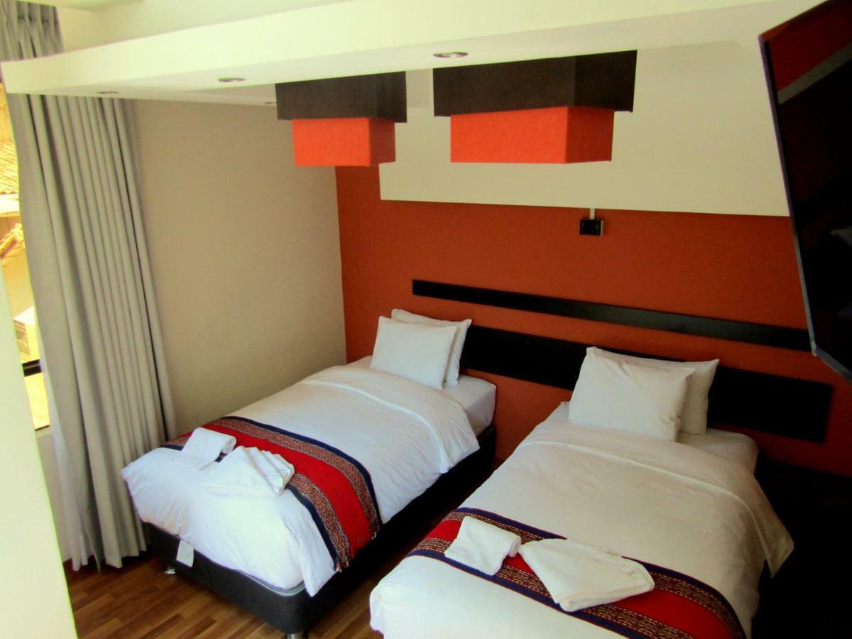 Capac Ii Hotel 2*