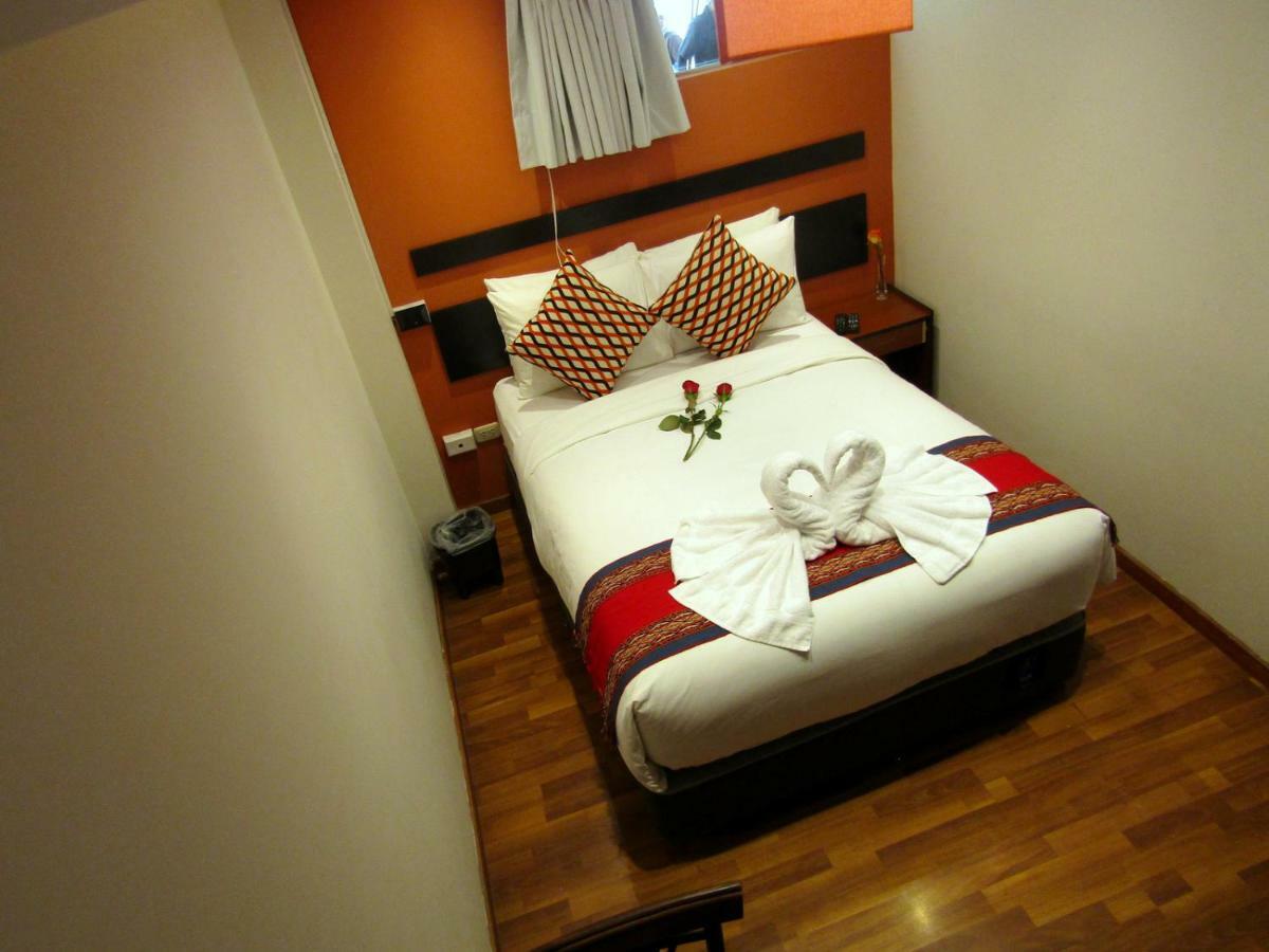 Hotel Capac Ii 2*