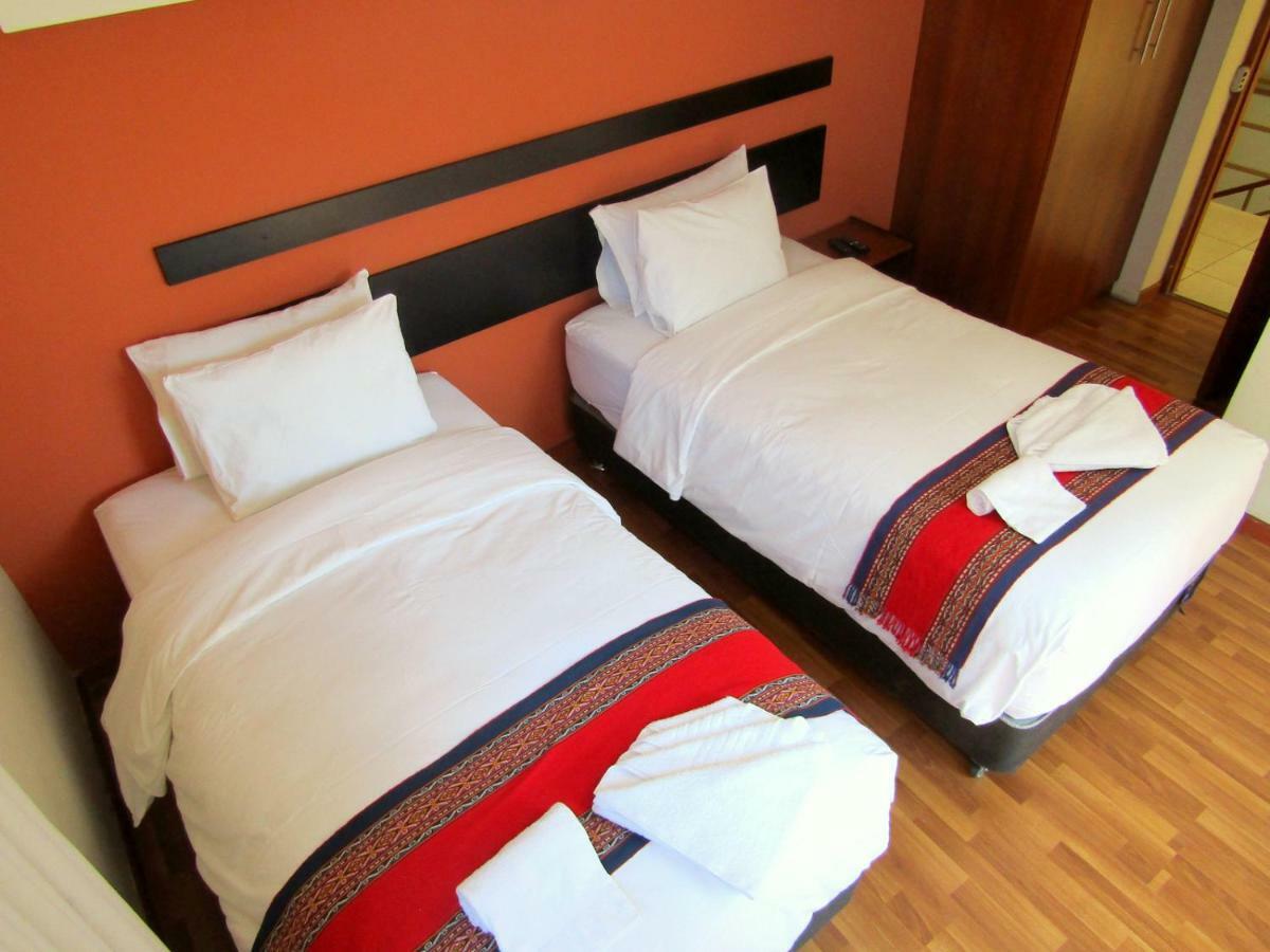 Capac Ii Hotel 2*