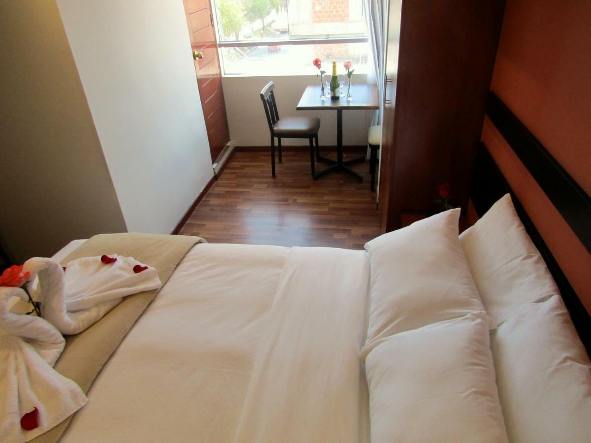 Capac Ii Hotel