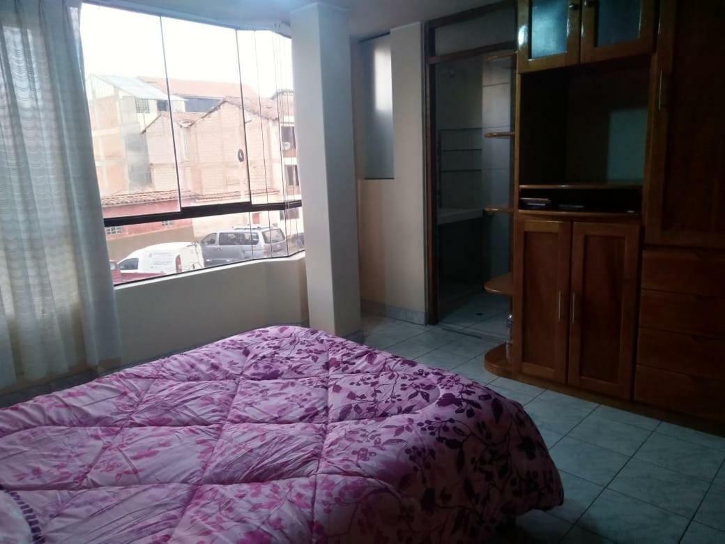 Shanell House Guest house *