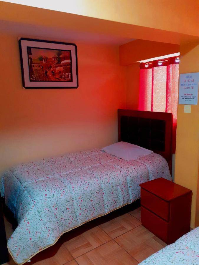 Guest house Hostal Kuntur Cusco 2*