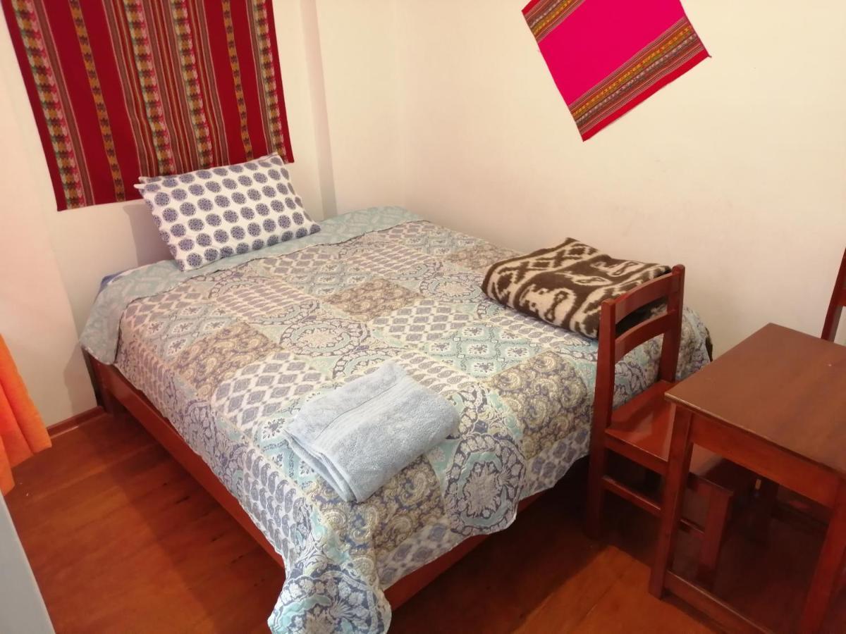Guest house Carlos 3 *