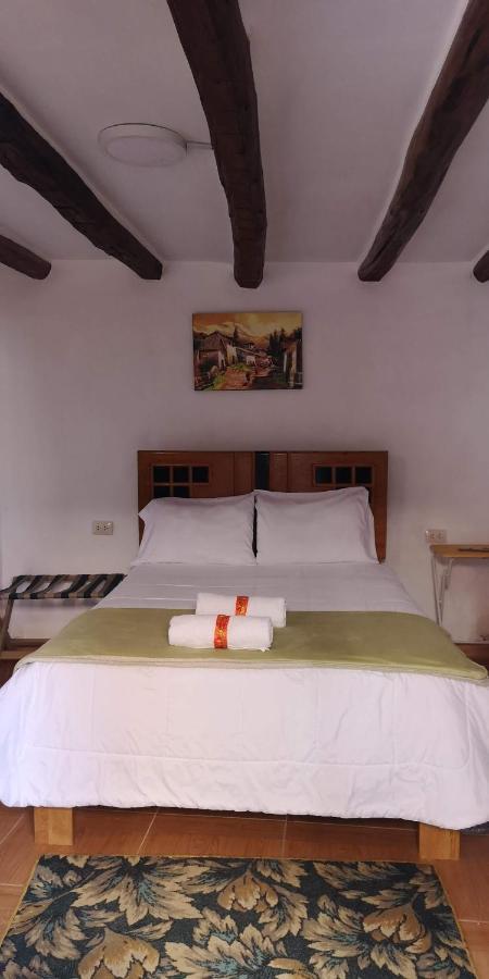 Bed & Breakfast Inka Hallpa 2*