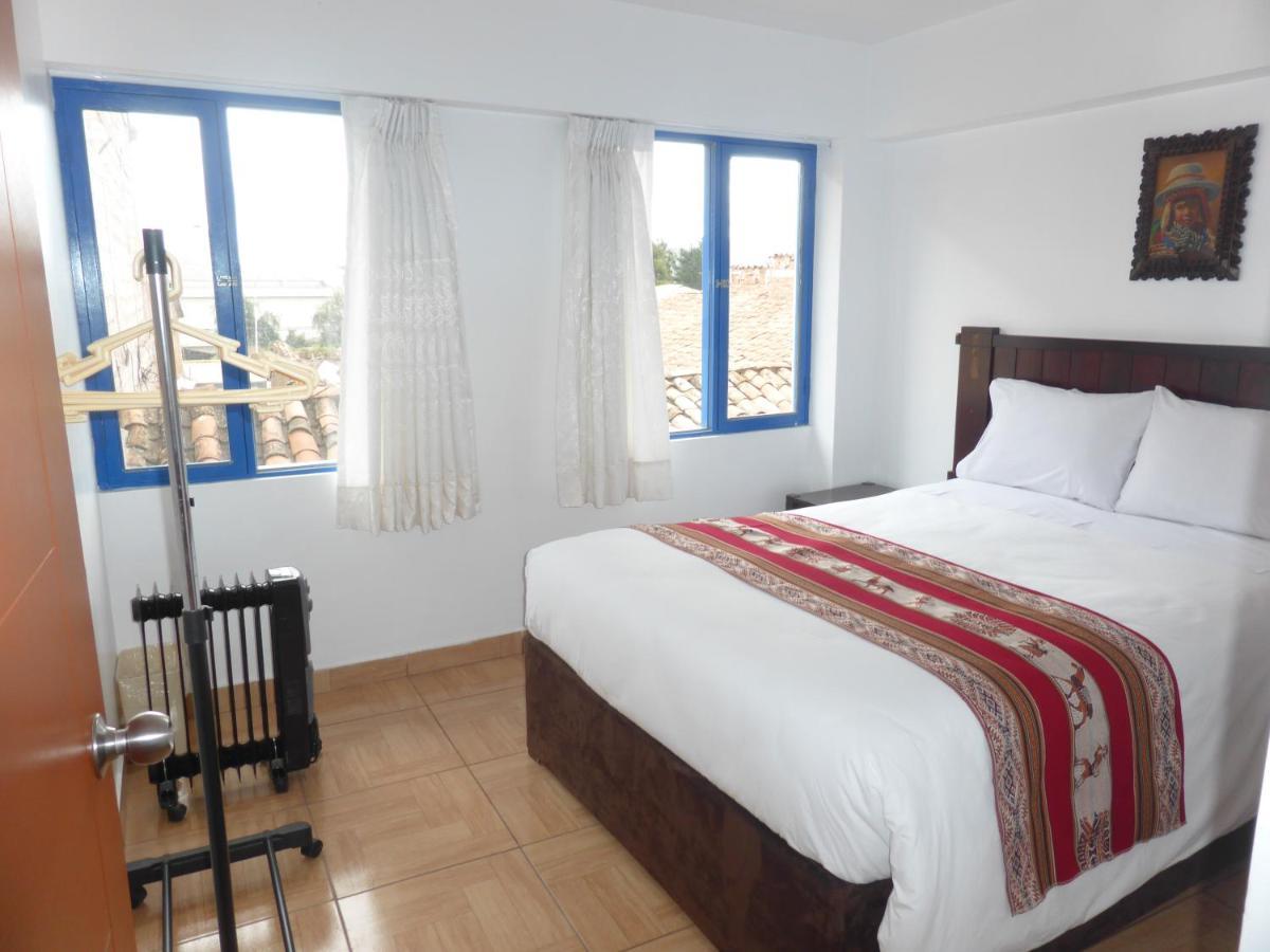 Samana House