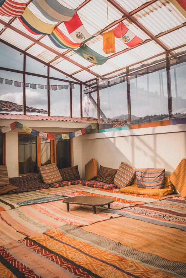 Hostel Tupackers