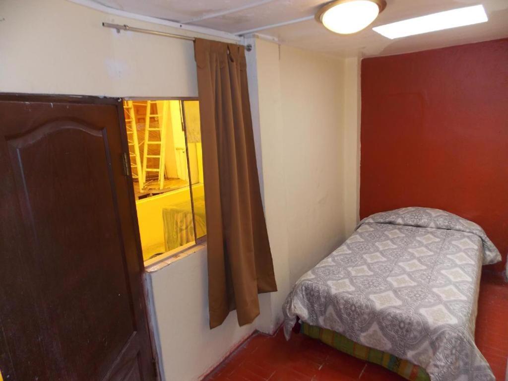 Hostal Quera Calle