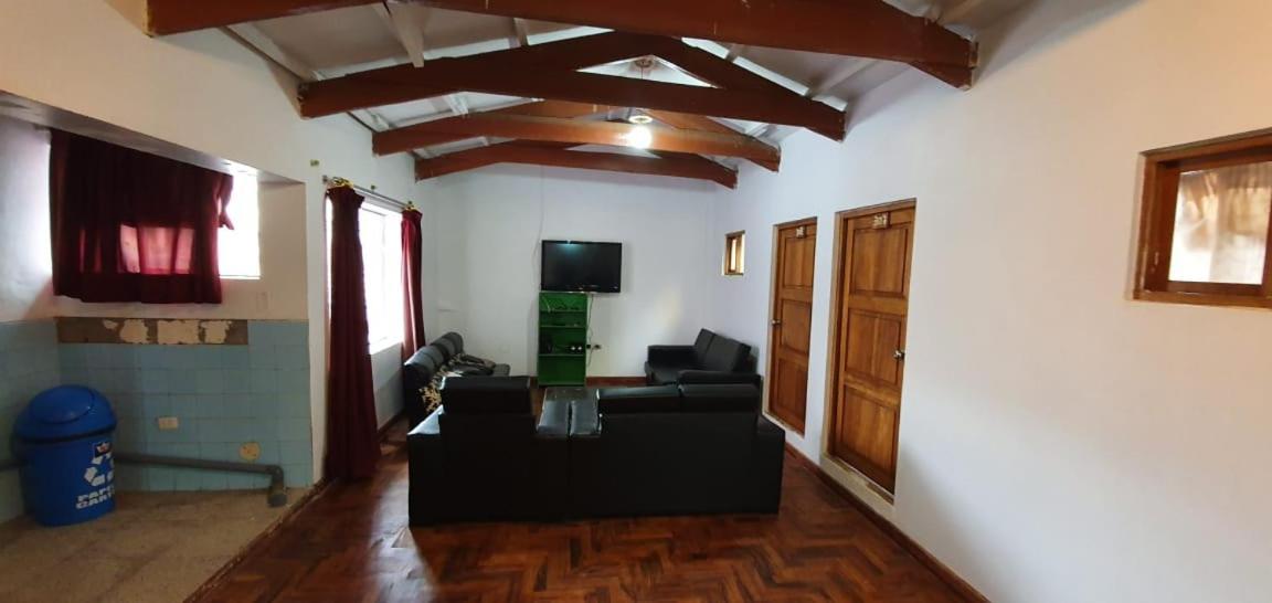 Casa Alegria Hotel *