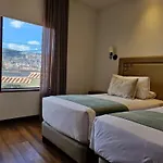Casa Esmeralda By Katari