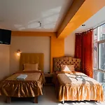 Casa Dorada Y Tours