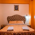 Casa Dorada Y Tours