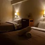 Full Apartment Of 2 Rooms In The City Center