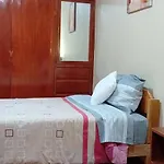 Cochera, 3 Dormitorios, 2 Banos, Hasta 6 Huesped