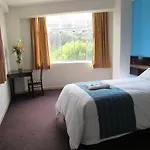 Julia\'S Hotel