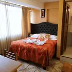 Genaro\'S Hostal