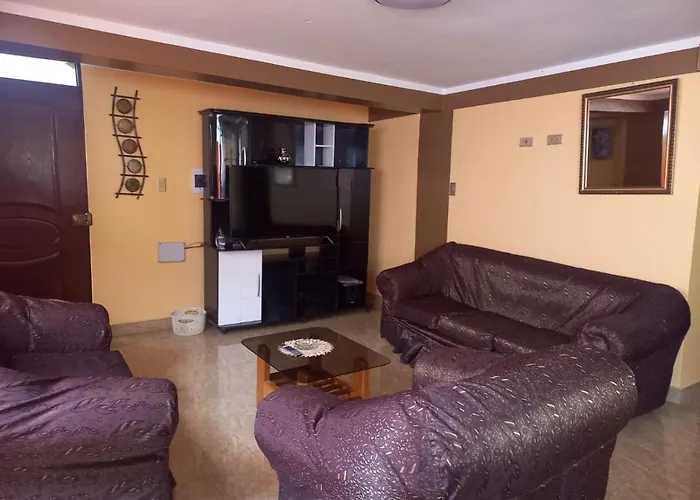 Gia\'S Apartments