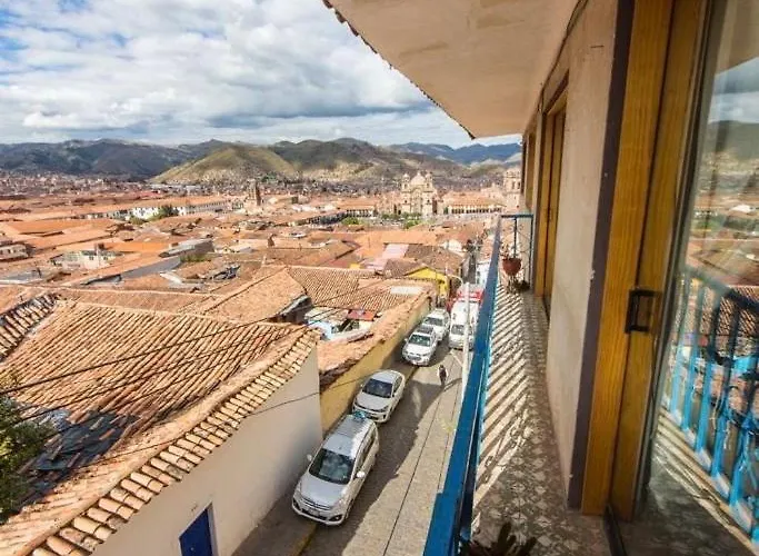 Private Apartments 1 Block Main Square
