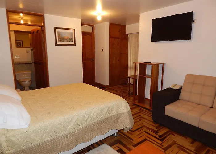 Hospedaje Residencial Plaza Espana