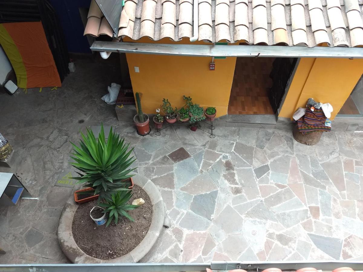 Chelitos Backpacker Hostel