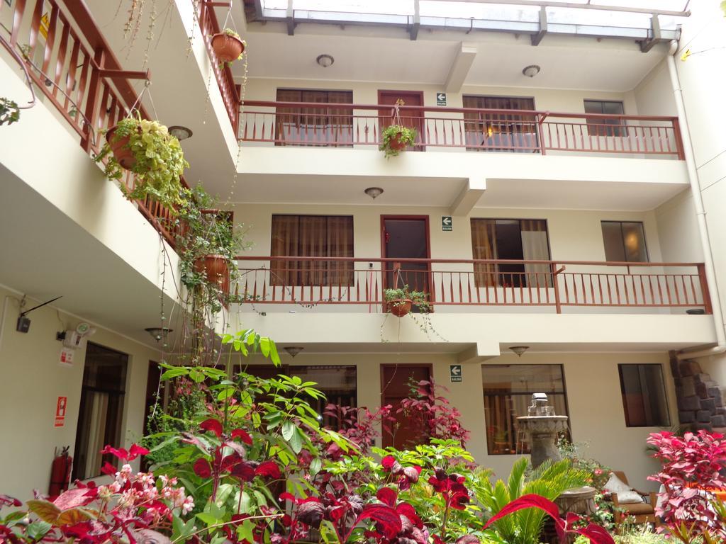 Hotel Antawasi 2*