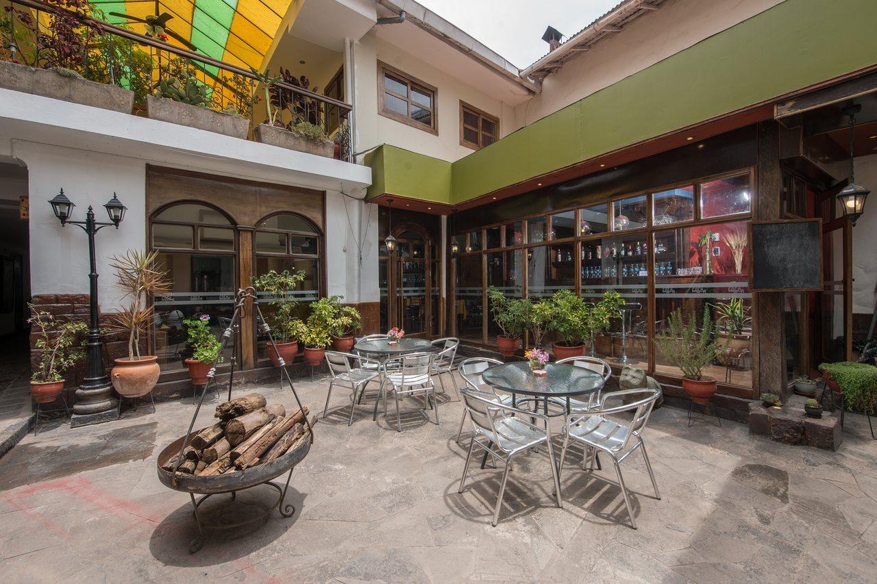 Oblitas Plaza De Armas