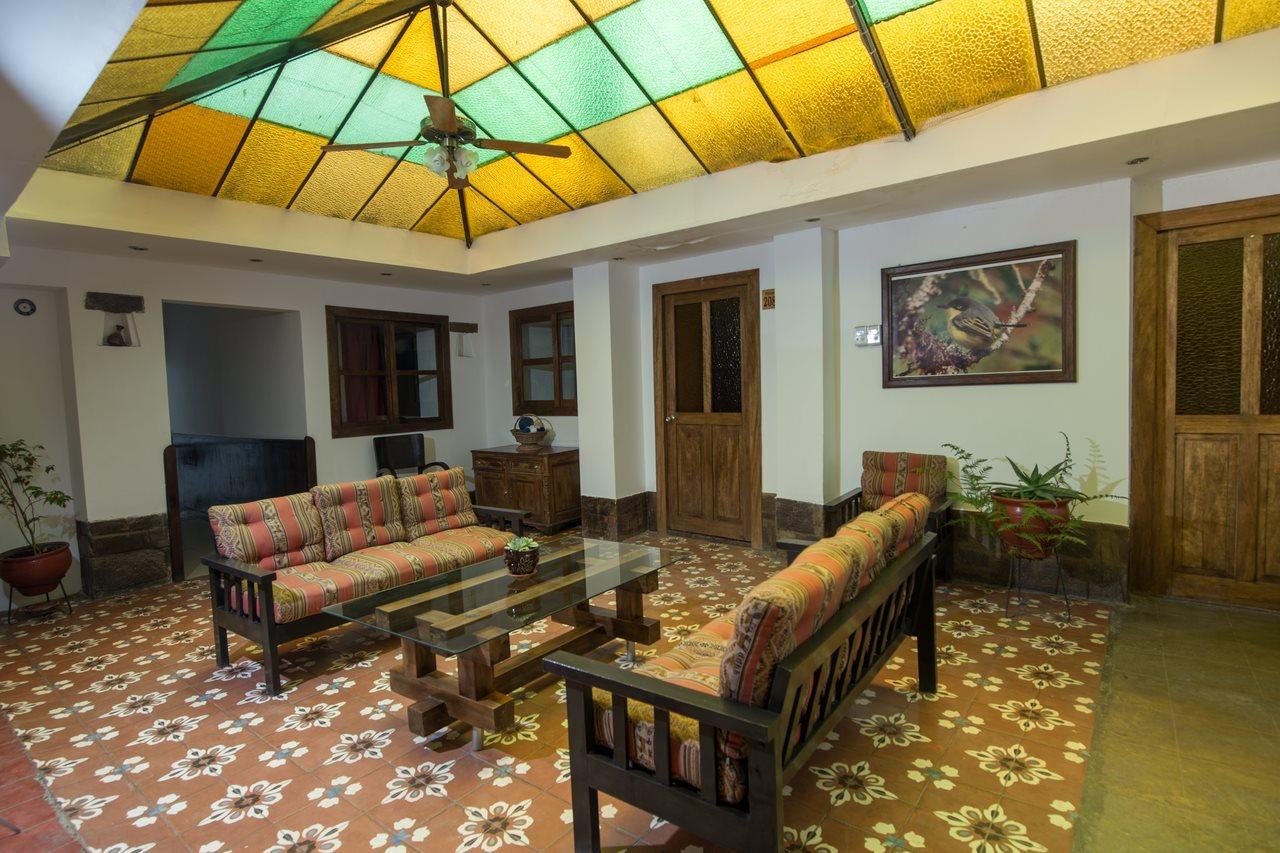 Oblitas Plaza De Armas