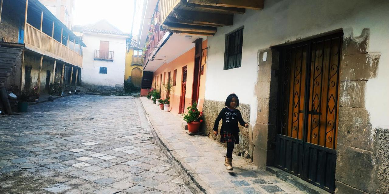 Anais Y Nicolas