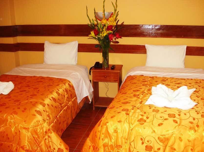 Cusi Hotel 2*