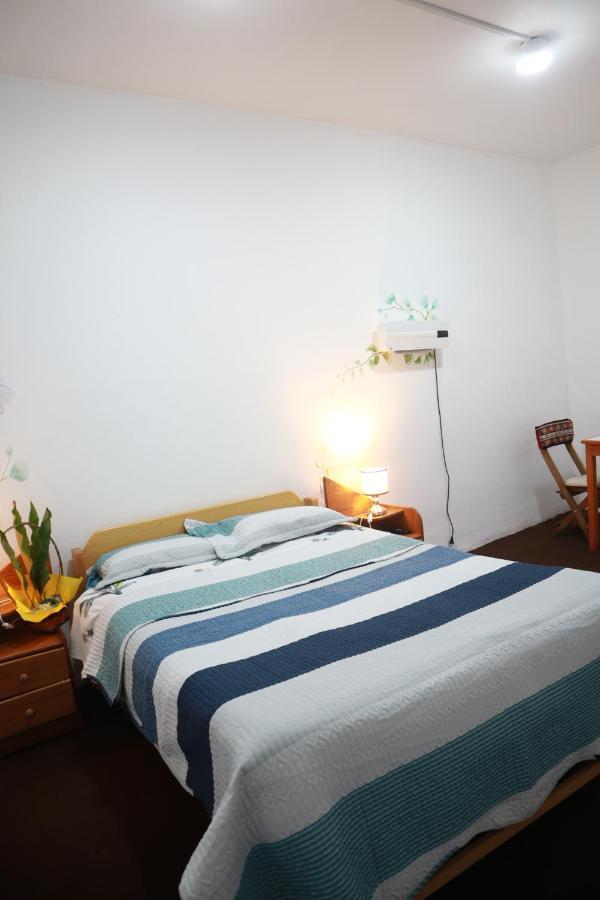 Bed & Breakfast Tiyana House *